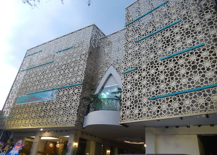 Grand Amira Hotel Solo, Azana Hotels Collection